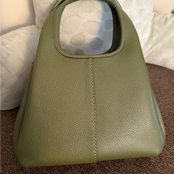 Coach Lana Bag 23 Olive Green, only used once! - Picture 2 of 9